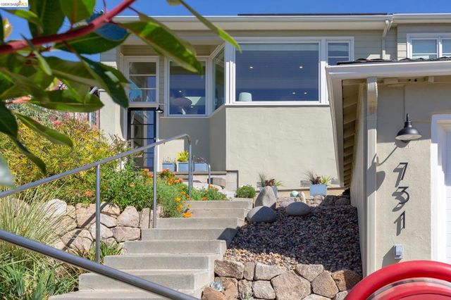 731 Grizzly Peak Blvd, Berkeley, CA 94708
