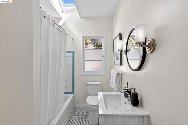 731 Grizzly Peak Blvd, Berkeley, CA 94708