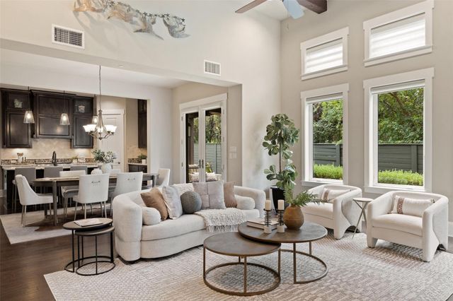 3807 Toro Canyon RD 8, Austin, TX 78746