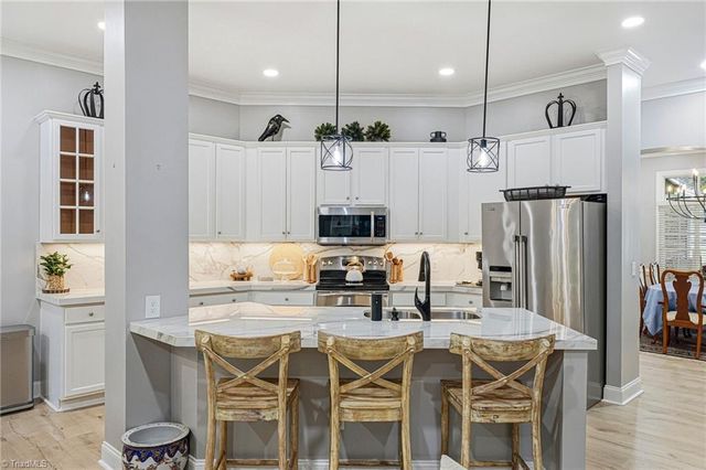3625 Glennmoor Drive, Pfafftown, NC 27040