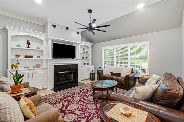 3625 Glennmoor Drive, Pfafftown, NC 27040