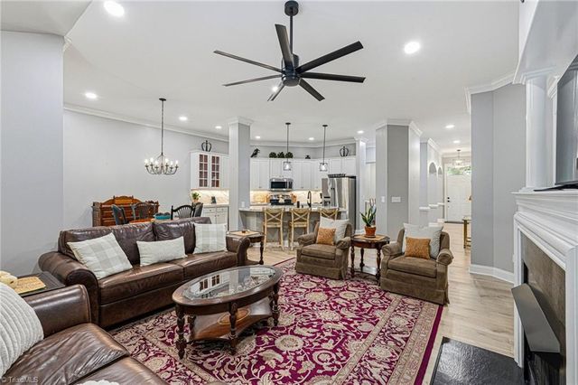 3625 Glennmoor Drive, Pfafftown, NC 27040