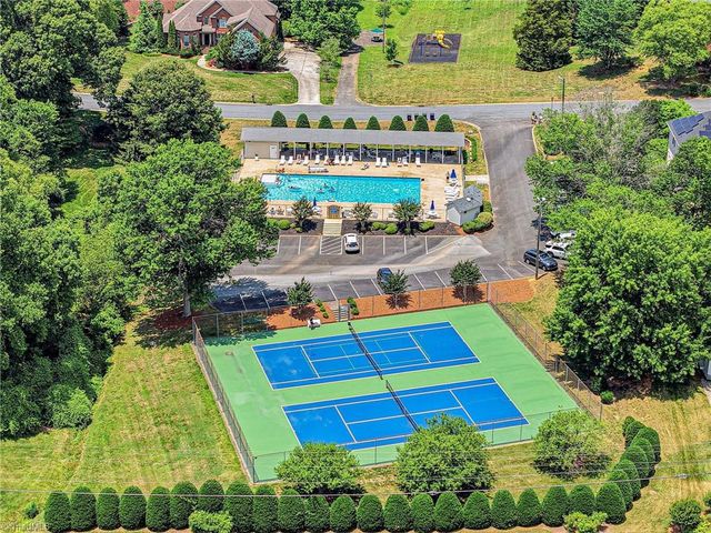 3625 Glennmoor Drive, Pfafftown, NC 27040