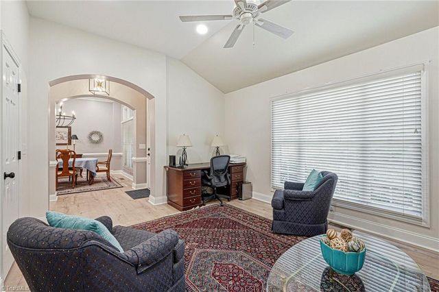 3625 Glennmoor Drive, Pfafftown, NC 27040