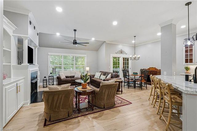 3625 Glennmoor Drive, Pfafftown, NC 27040