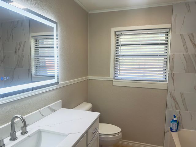 105 Carol, Henderson, TX 75654