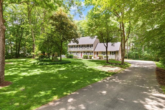 4 Quail Run Rd, Norfolk, MA 02056