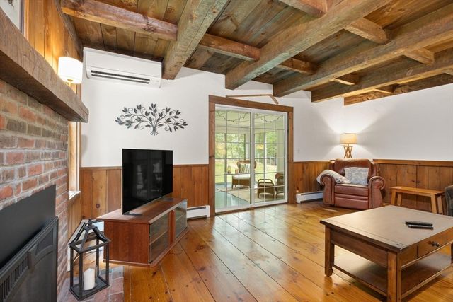 4 Quail Run Rd, Norfolk, MA 02056