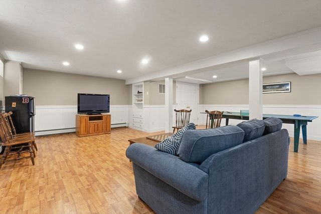 4 Quail Run Rd, Norfolk, MA 02056