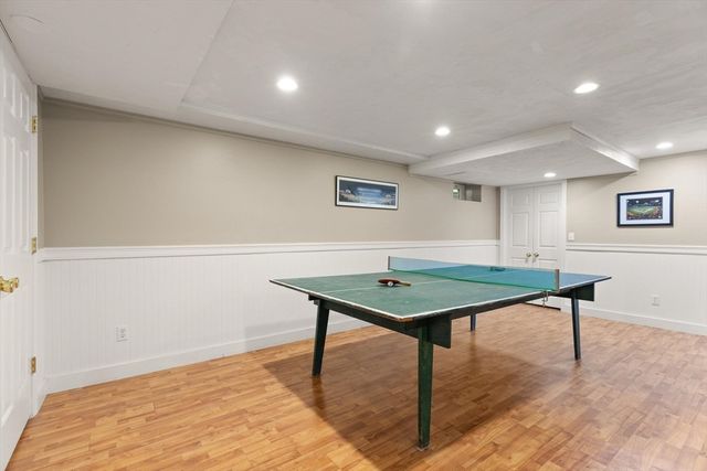 4 Quail Run Rd, Norfolk, MA 02056