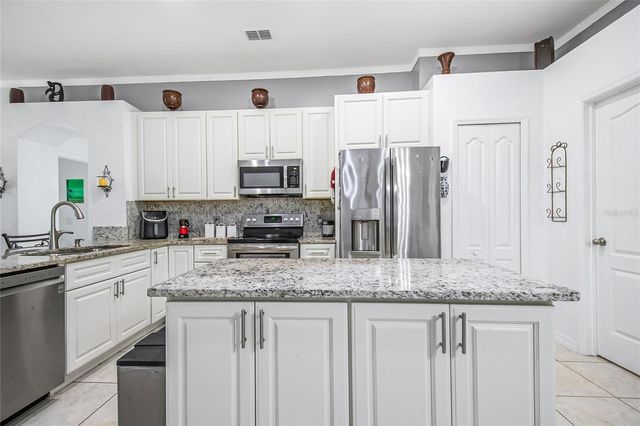 2625 EAGLE CLIFF DRIVE, Kissimmee, FL 34746