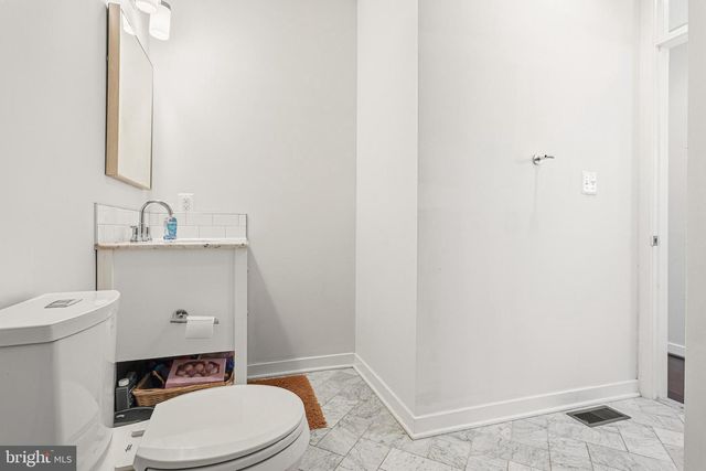 2307 E FAIRMOUNT AVE, Baltimore, MD 21224