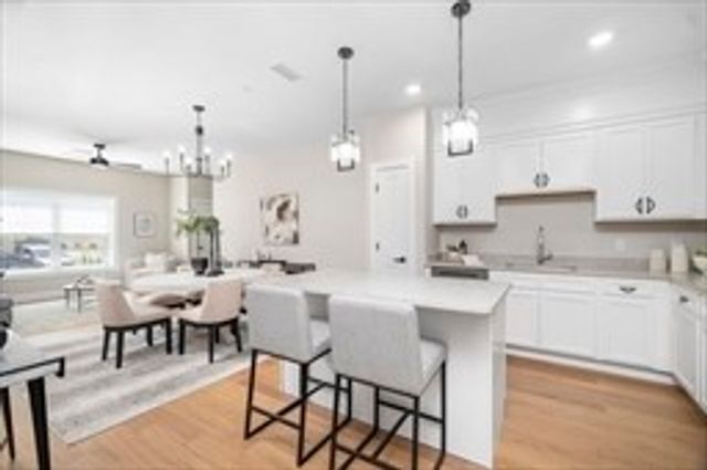 36 Old Louisquisset Pike 204, North Smithfield, RI 02896