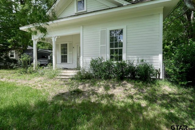 409 S Boyd St, Lindale, TX 75771