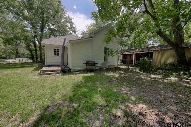 409 S Boyd St, Lindale, TX 75771