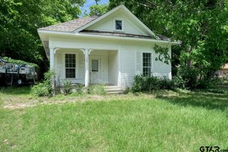 409 S Boyd St, Lindale, TX 75771
