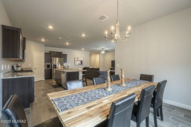 1117 W Valley Meadow Lane, Sahuarita, AZ 85629