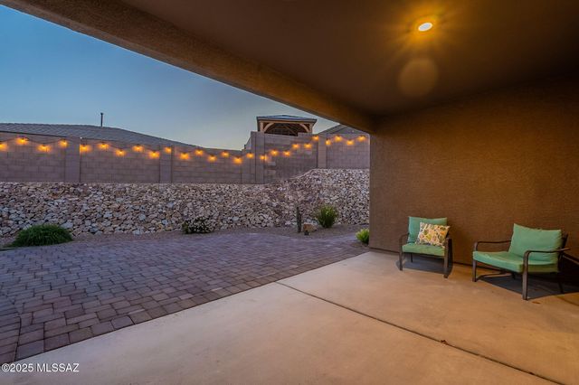 1117 W Valley Meadow Lane, Sahuarita, AZ 85629