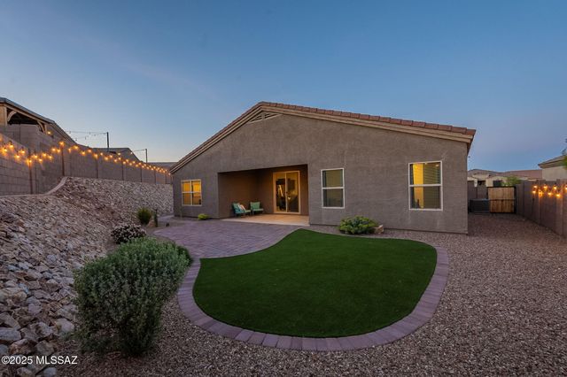 1117 W Valley Meadow Lane, Sahuarita, AZ 85629