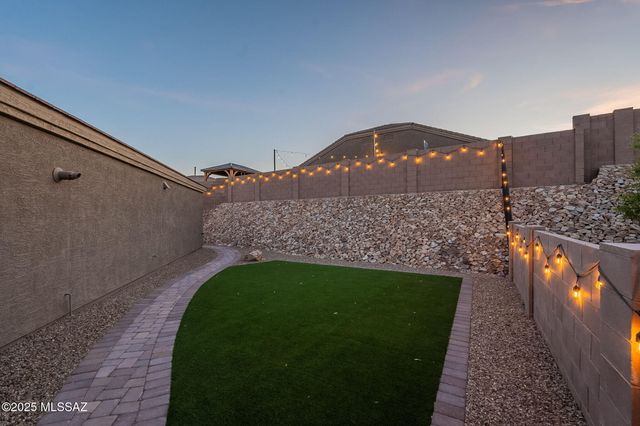 1117 W Valley Meadow Lane, Sahuarita, AZ 85629