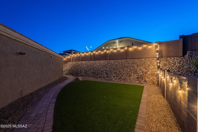 1117 W Valley Meadow Lane, Sahuarita, AZ 85629