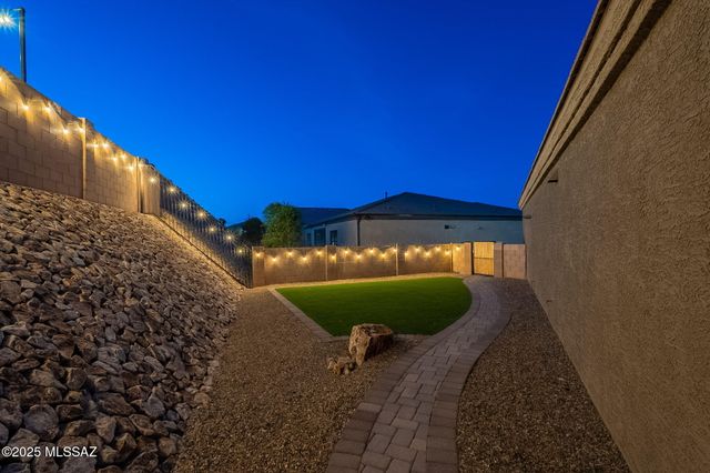 1117 W Valley Meadow Lane, Sahuarita, AZ 85629