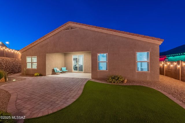1117 W Valley Meadow Lane, Sahuarita, AZ 85629