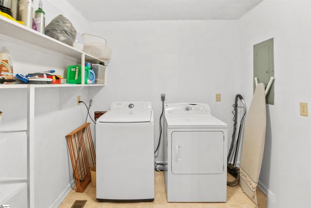 118 Sabra Drive, Easley, SC 29642