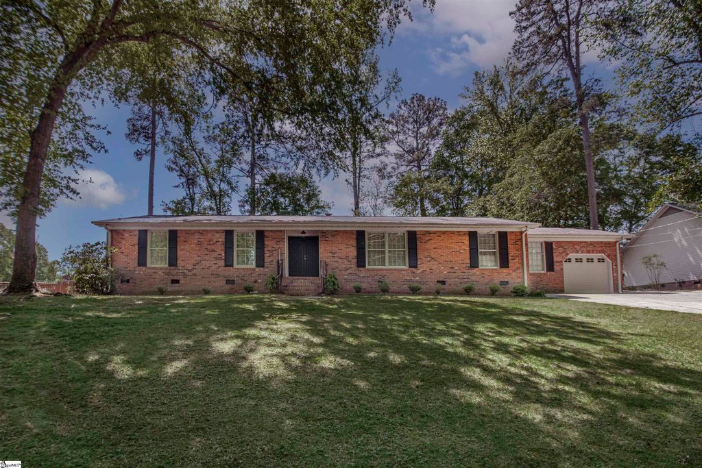 118 Sabra Drive, Easley, SC 29642