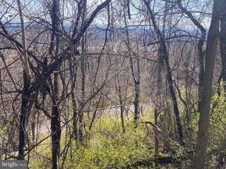 5975 TUSCARORA PIKE, Martinsburg, WV 25403