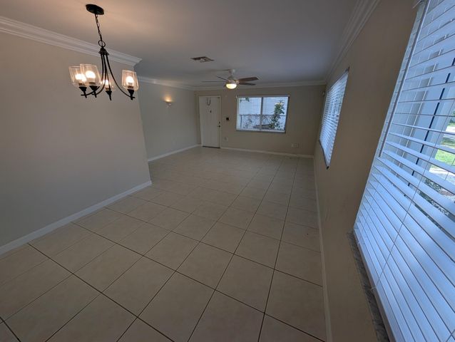 816 NE 4th St 1, Fort Lauderdale, FL 33301
