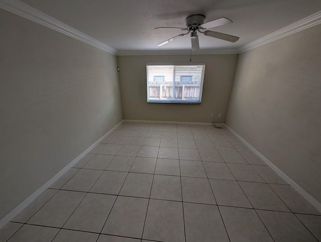 816 NE 4th St 1, Fort Lauderdale, FL 33301