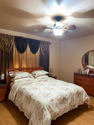 7943 Montague Manor Lane, Houston, TX 77072