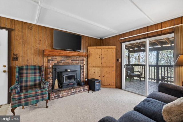 137 SANDSTONE LN, New Market, VA 22844