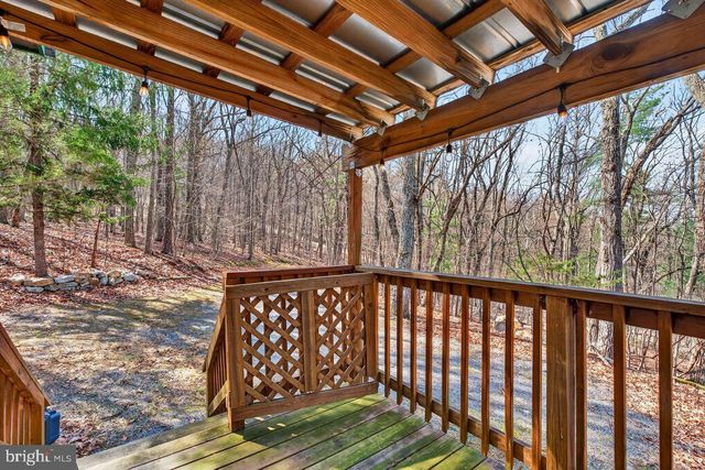 137 SANDSTONE LN, New Market, VA 22844