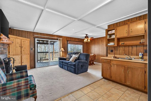 137 SANDSTONE LN, New Market, VA 22844