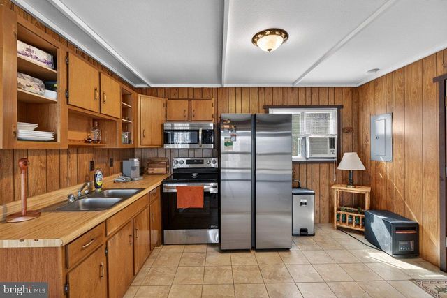 137 SANDSTONE LN, New Market, VA 22844