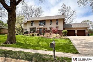 1222 N 101 Circle, Omaha, NE 68114