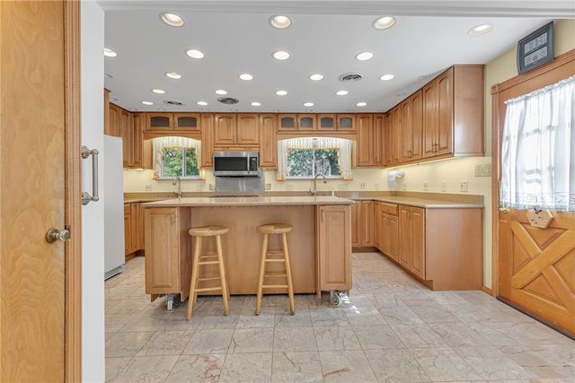 134 Allan Dr, Brighton Twp, PA 15009