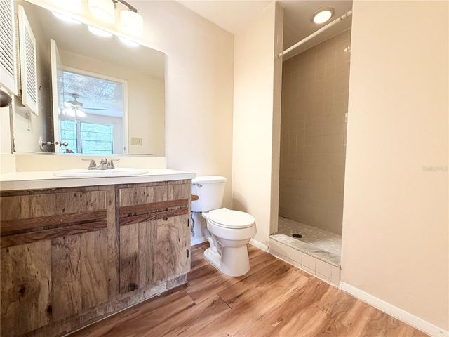 129 CAMPHOR CIRCLE F, Oldsmar, FL 34677