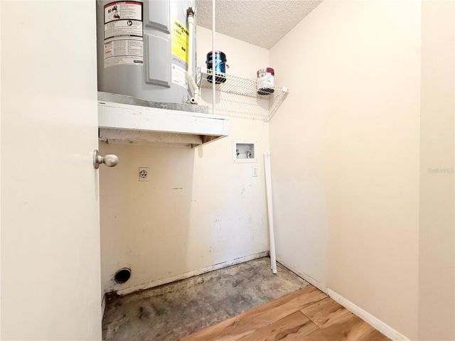 129 CAMPHOR CIRCLE F, Oldsmar, FL 34677