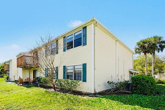 129 CAMPHOR CIRCLE F, Oldsmar, FL 34677