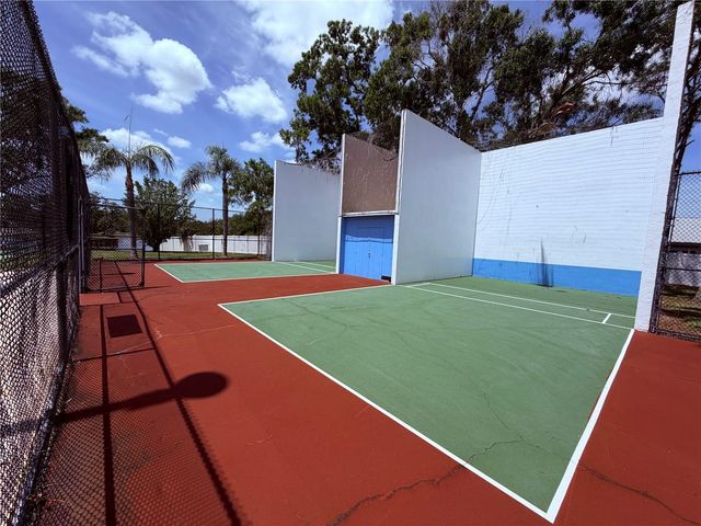 129 CAMPHOR CIRCLE F, Oldsmar, FL 34677