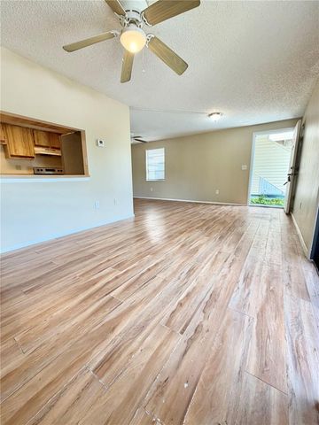 129 CAMPHOR CIRCLE F, Oldsmar, FL 34677