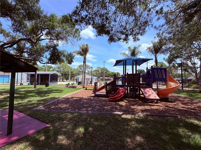 129 CAMPHOR CIRCLE F, Oldsmar, FL 34677