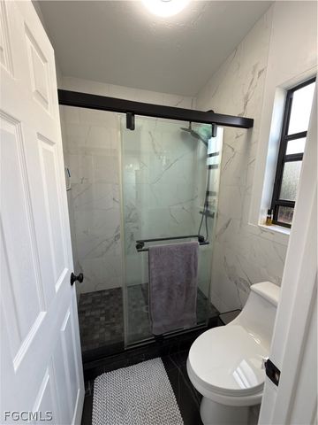 6641 Rolland CT, Fort Myers, FL 33908