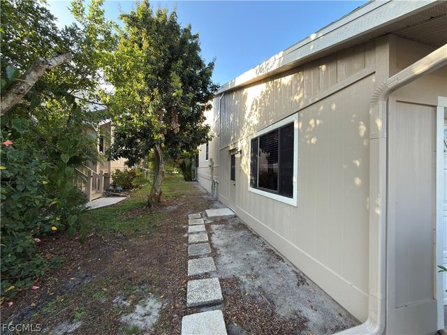 6641 Rolland CT, Fort Myers, FL 33908