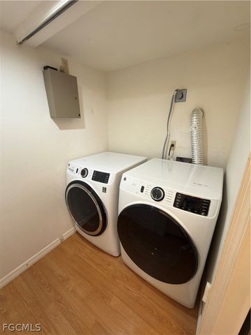 6641 Rolland CT, Fort Myers, FL 33908