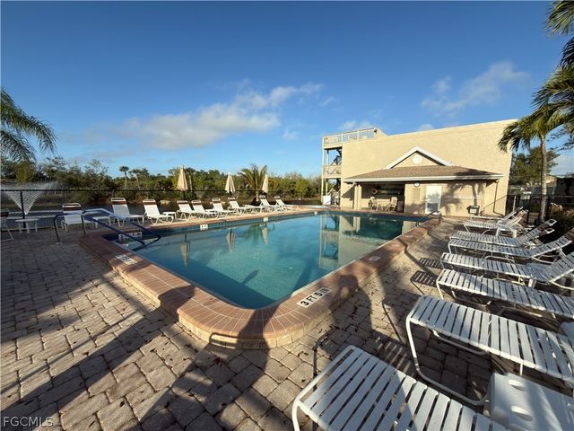 6641 Rolland CT, Fort Myers, FL 33908