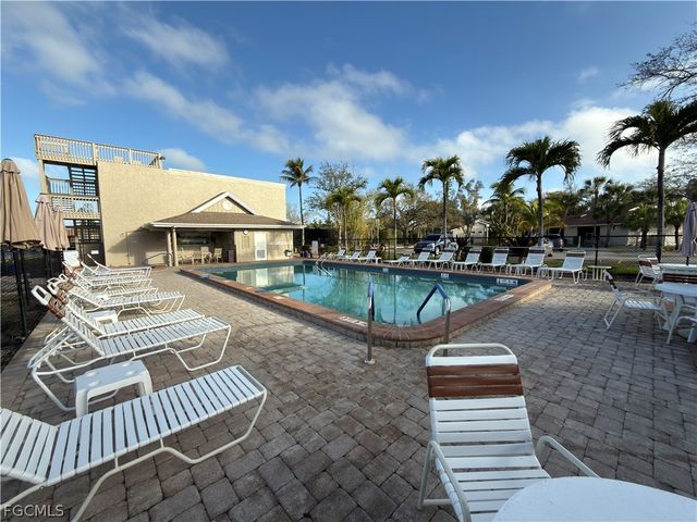 6641 Rolland CT, Fort Myers, FL 33908